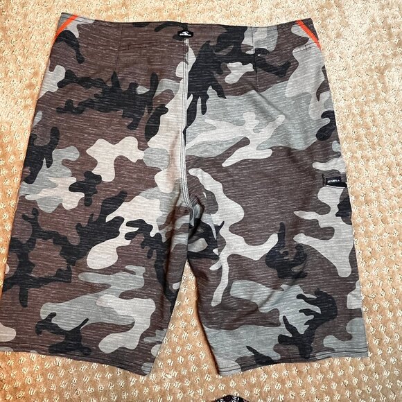 O’Neill Hyperfreak Camo Board Shorts XLONG Outdoor Camping Hiking Hunting EUC 32 - Picture 8 of 10